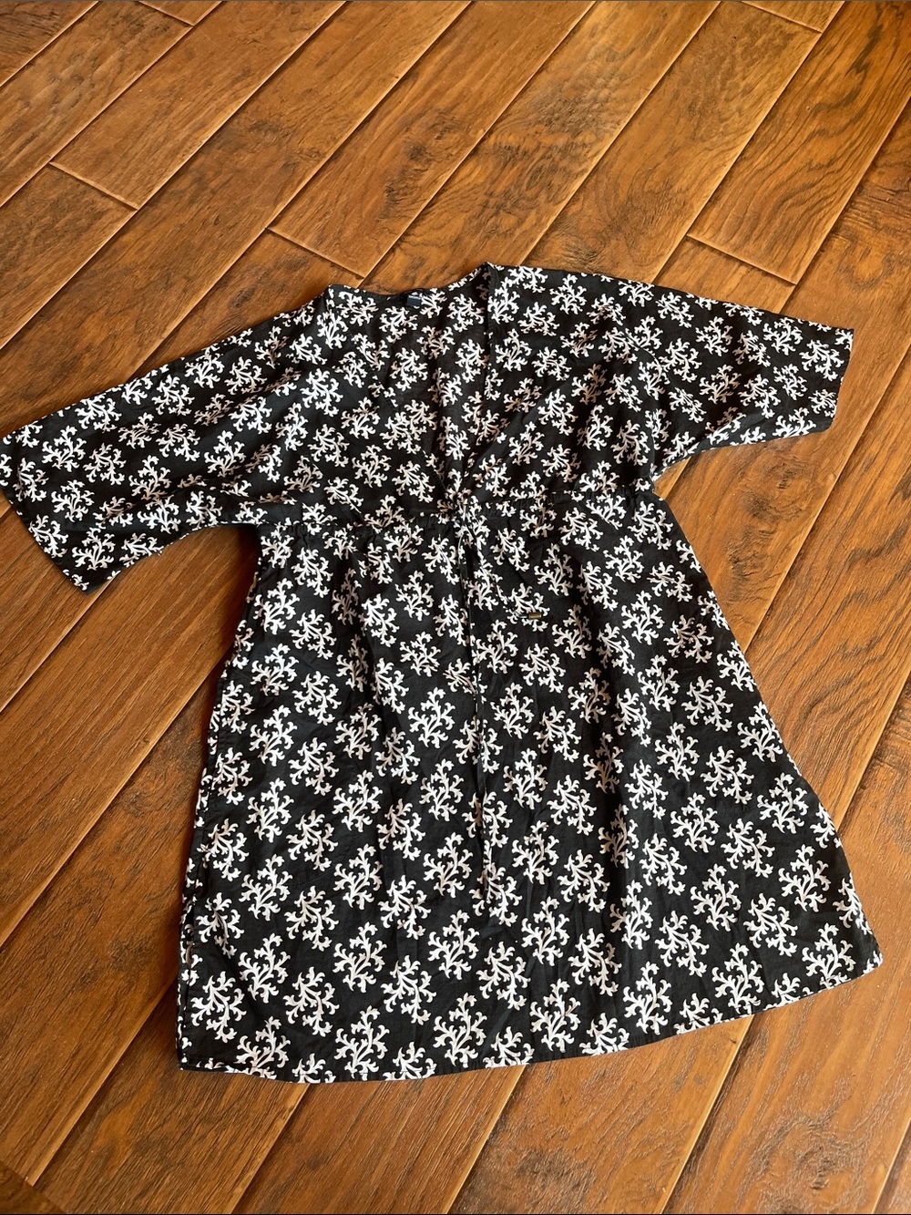 Lands' End Black Beach Coverup with White Floral Print